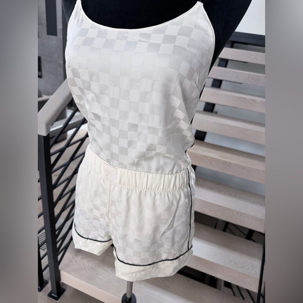 New Victoria Secrer Cream Sleepwear Loungewear Checkered Cami Set size XS - Picture 7 of 9